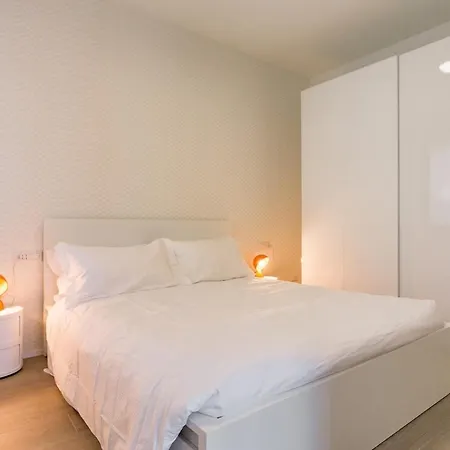 Loft B Cezanne 7 Con Terrazza דירה